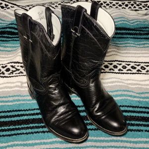 Vintage Roper style boots. 8 1/2.
